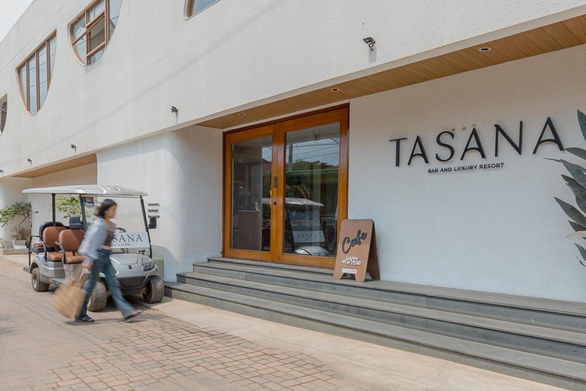 Tasana Bar And Luxury Resort Ko Lan Esterno foto