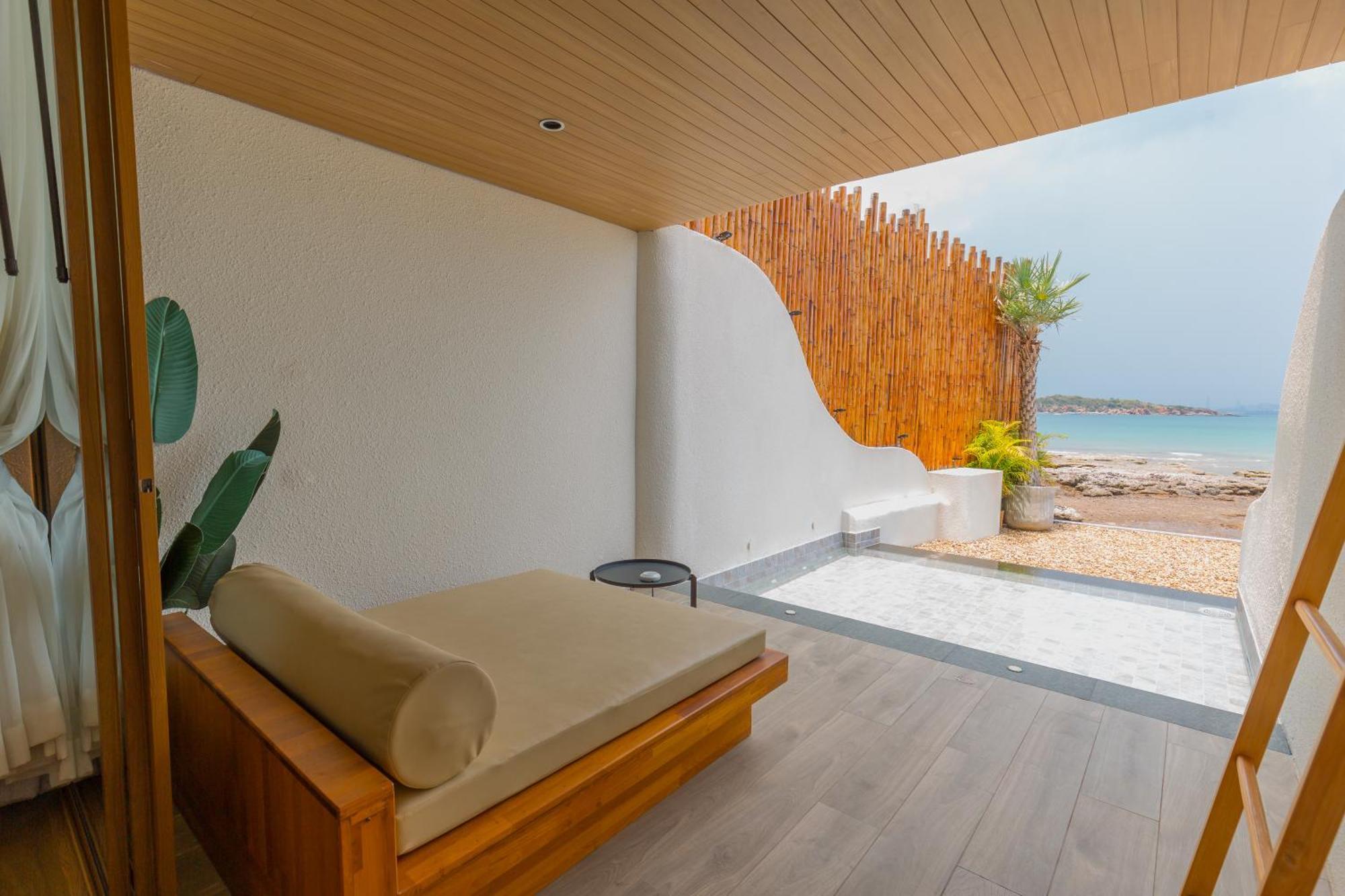 Tasana Bar And Luxury Resort Ko Lan Esterno foto