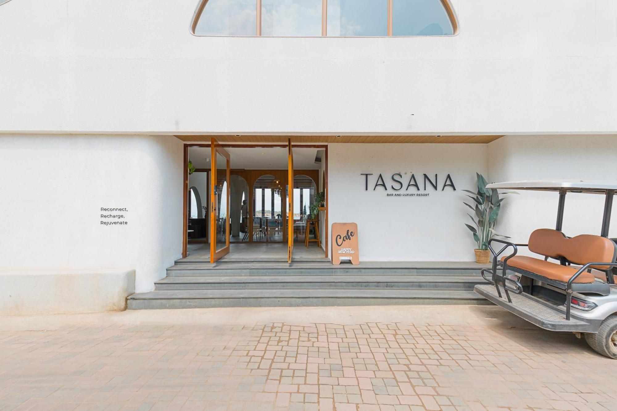 Tasana Bar And Luxury Resort Ko Lan Esterno foto