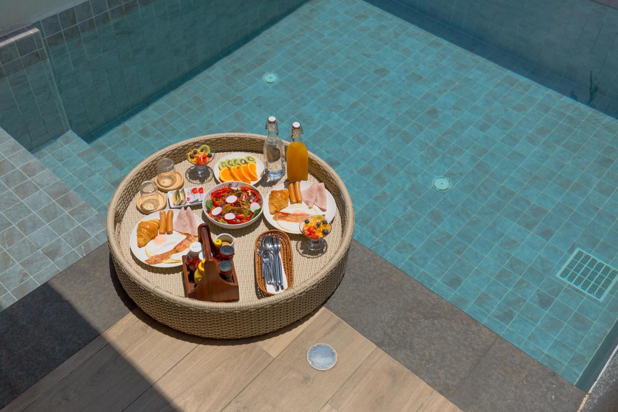 Tasana Bar And Luxury Resort Ko Lan Esterno foto